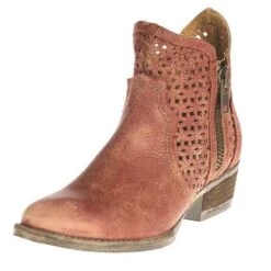 Circle G Women's Circle G Red Cut Out Shortie 7in. Top